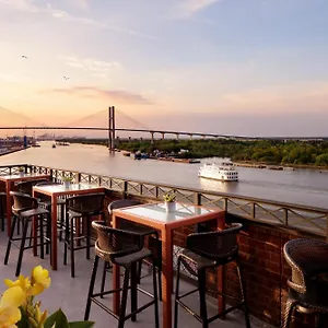 Hotel The Bohemian Riverfront, Autograph Collection ****