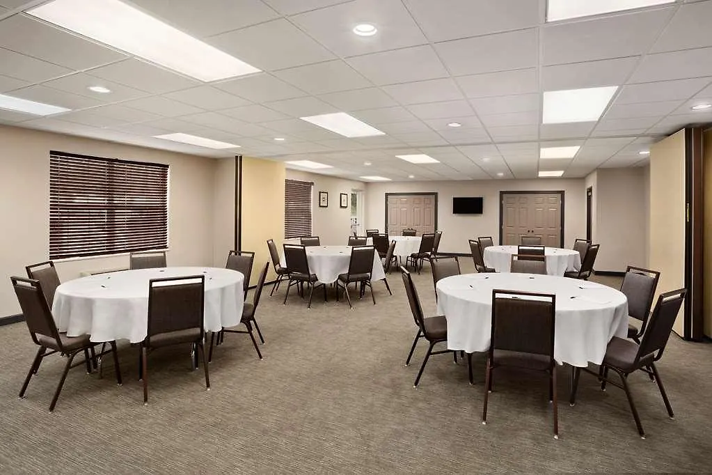 Hotel Country Inn & Suites By Radisson, Charlotte University Place, Nc