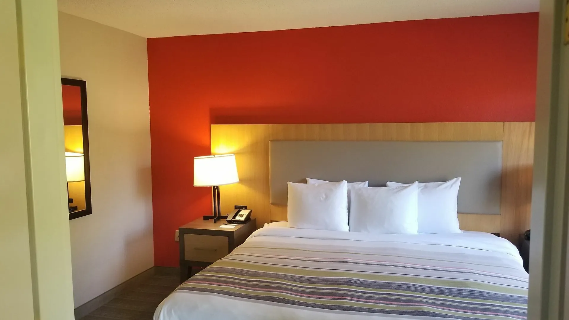 Country Inn & Suites By Radisson, Charlotte University Place, Nc Hotel